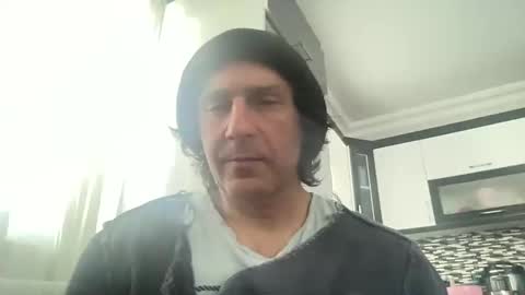 Snapshot of alphandre chatting on 01/20/25, 12:39 AlphAndre online show from 01/20/25, 12:39