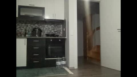 Snapshot of alphandre chatting on 02/07/25, 07:17 AlphAndre online show from 02/07/25, 07:17