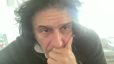 Snapshot of alphandre chatting on 02/11/25, 12:58 AlphAndre online show from 02/11/25, 12:58