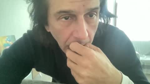 Snapshot of alphandre chatting on 02/14/25, 02:54 AlphAndre online show from 02/14/25, 02:54