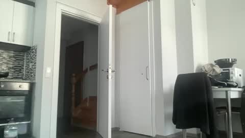 Snapshot of alphandre chatting on 02/16/25, 07:37 AlphAndre online show from 02/16/25, 07:37