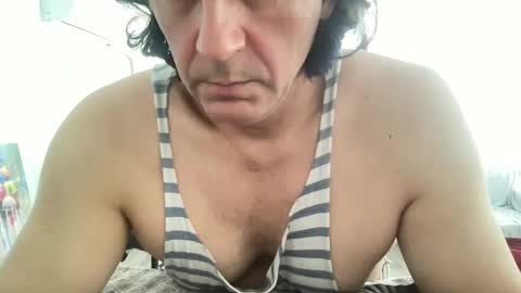 Snapshot of alphandre chatting on 03/02/25, 11:29 AlphAndre online show from 03/02/25, 11:29