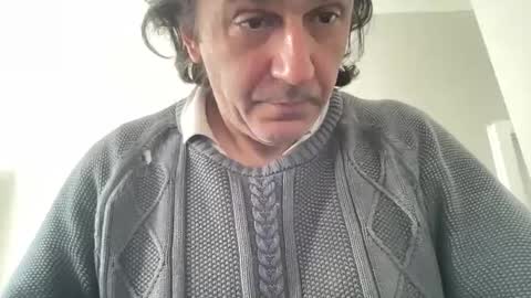 Snapshot of alphandre chatting on 03/11/25, 06:10 AlphAndre online show from 03/11/25, 06:10