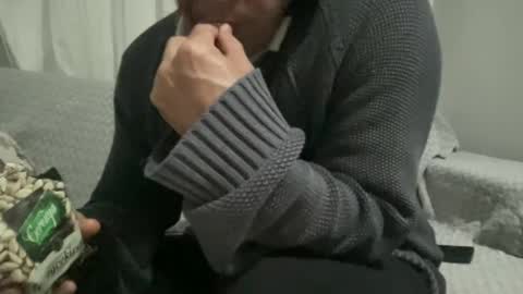 Snapshot of alphandre chatting on 03/11/25, 05:57 AlphAndre online show from 03/11/25, 05:57