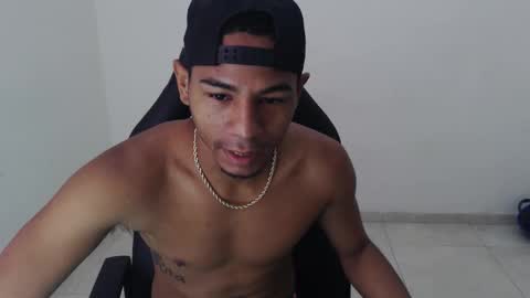 alphas_latins online show from 04/11/26, 05:28