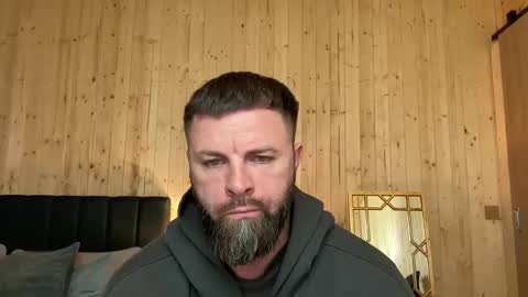 Jhonny online show from 03/31/26, 03:30