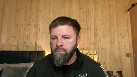 Jhonny online show from 04/16/26, 02:45