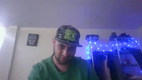 Snapshot of alphaswitchard chatting on 01/07/25, 07:17 ur god online show from 01/07/25, 07:17