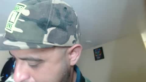 Snapshot of alphaswitchard chatting on 01/31/25, 01:33 ur god online show from 01/31/25, 01:33