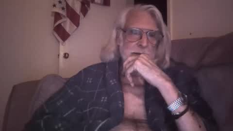 AlphaUniform online show from 04/01/26, 03:40