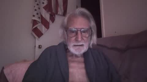 AlphaUniform online show from 05/24/26, 10:42