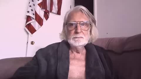 AlphaUniform online show from 06/05/26, 04:45