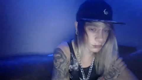 Snapshot of altboy010 chatting on 09/16/25, 02:56 altboy010 online show from 09/16/25, 02:56