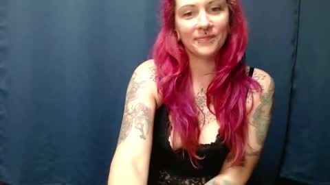 Lily online show from 05/13/26, 06:27