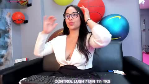 Snapshot of aluna_2_brown chatting on 05/28/26, 04:48 ALUNA online show from 05/28/26, 04:48