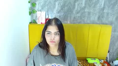 alunnaclarkcm online show from 12/22/25, 03:14