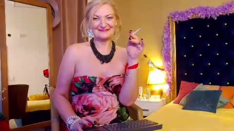 Snapshot of alura_jenson_ chatting on 06/11/26, 02:53 Alura Jenson online show from 06/11/26, 02:53