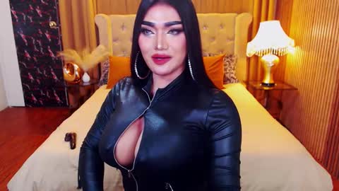 Alura Jhenson online show from 11/11/25, 01:49