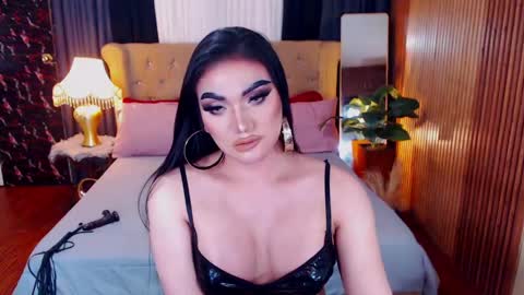 Snapshot of alurajhenson chatting on 05/08/26, 02:39 Alura Jhenson online show from 05/08/26, 02:39