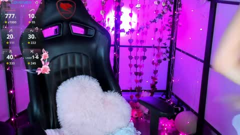 Snapshot of aluwe_meow chatting on 03/25/26, 09:21 Aluwe online show from 03/25/26, 09:21