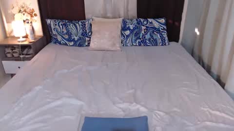 aluxekristine online show from 04/16/26, 08:59