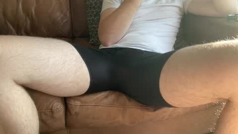 alwayshuge online show from 10/21/25, 07:36