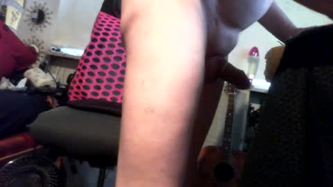 Snapshot of alwaysniceguy2 chatting on 07/25/26, 03:37 HoneyMelonGuy online show from 07/25/26, 03:37