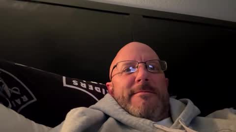 Snapshot of alwaysready50000 chatting on 10/27/25, 01:42 alwaysready50000 online show from 10/27/25, 01:42