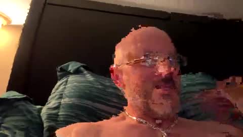 Snapshot of alwaysready50000 chatting on 10/31/25, 01:17 alwaysready50000 online show from 10/31/25, 01:17