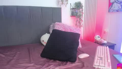 Im back 3 follow me on instagram  na misuan online show from 02/12/25, 05:37