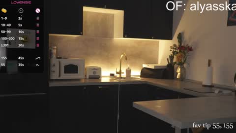 Snapshot of alyaska_2000 chatting on 01/04/25, 07:44 Anna fav tip 55 3 online show from 01/04/25, 07:44