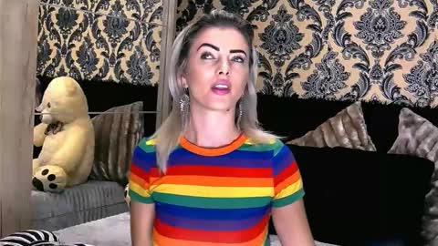 aly online show from 01/11/25, 09:26