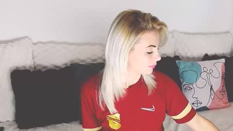 aly online show from 11/08/25, 10:26