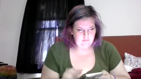 Snapshot of alycewonderland96 chatting on 08/04/26, 02:52 Alyce in Wonderland online show from 08/04/26, 02:52
