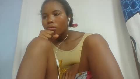 Snapshot of alydie7 chatting on 04/20/26, 06:31 alydie7 online show from 04/20/26, 06:31