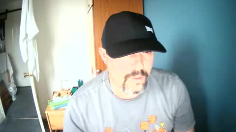 alyr7 online show from 12/22/25, 01:19