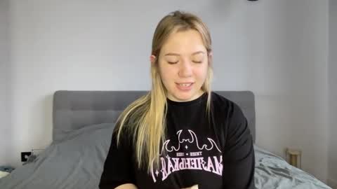 Al online show from 04/08/26, 06:13