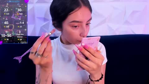 Snapshot of alys_molly chatting on 01/13/25, 11:08 sopie online show from 01/13/25, 11:08