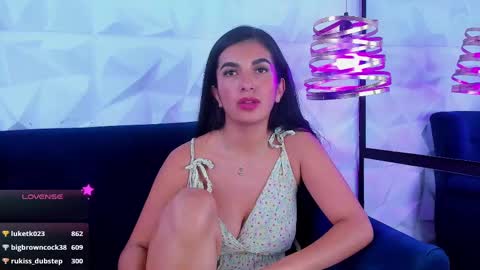 Snapshot of alys_molly chatting on 02/11/25, 09:09 sopie online show from 02/11/25, 09:09