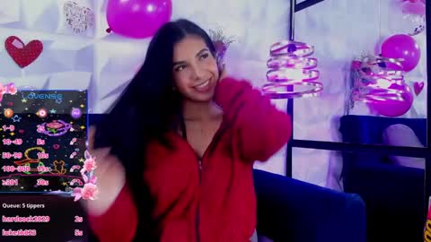 Snapshot of alys_molly chatting on 02/15/25, 03:09 sopie online show from 02/15/25, 03:09