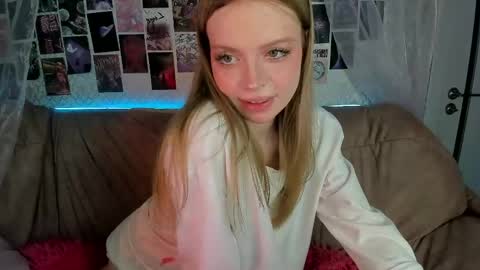 Alysa   7GMT  online show from 05/19/26, 10:21
