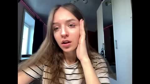 Snapshot of alysawithy chatting on 05/18/26, 11:16 alysawithy online show from 05/18/26, 11:16