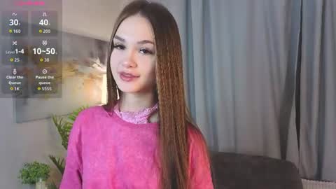 Snapshot of alyshaplescia chatting on 06/22/26, 04:15 Mona online show from 06/22/26, 04:15