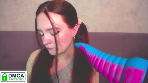 Alyssa online show from 11/20/25, 04:12