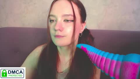 Alyssa online show from 12/17/25, 07:14