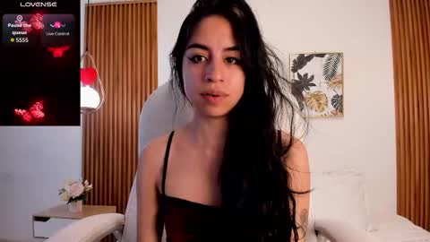 alyssabeauty_ online show from 03/19/26, 08:46