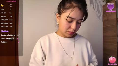 alyssia wolds online show from 01/05/25, 01:03