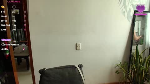 alyssia wolds online show from 10/06/25, 12:35