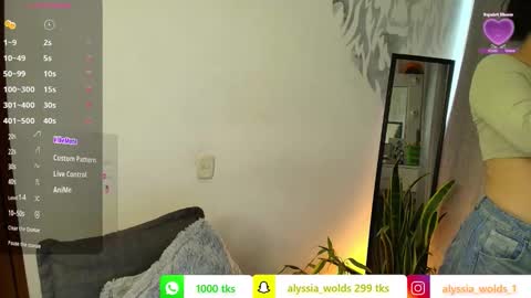 alyssia wolds online show from 10/10/25, 11:09