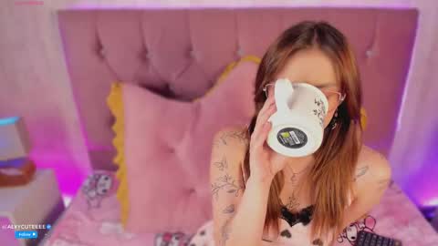 Alyy online show from 03/19/26, 08:35